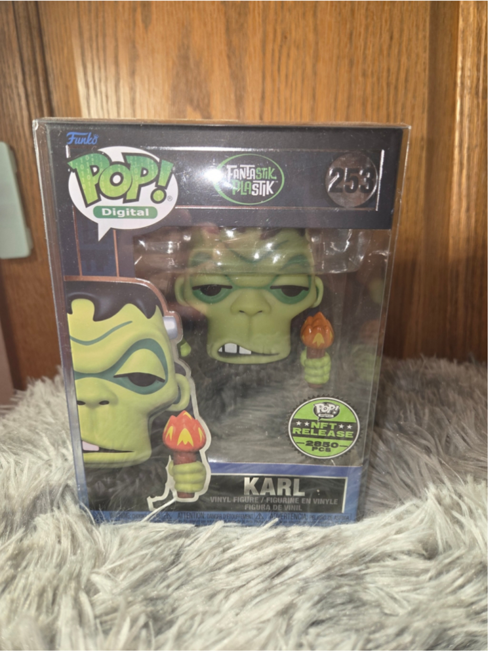 Funko Pop! KARL NFT Fantastik Plastik 2850 Limited series with soft protector